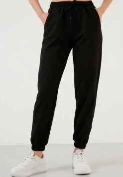 LELA Slim Fit - Pantalones Deportivos - Black