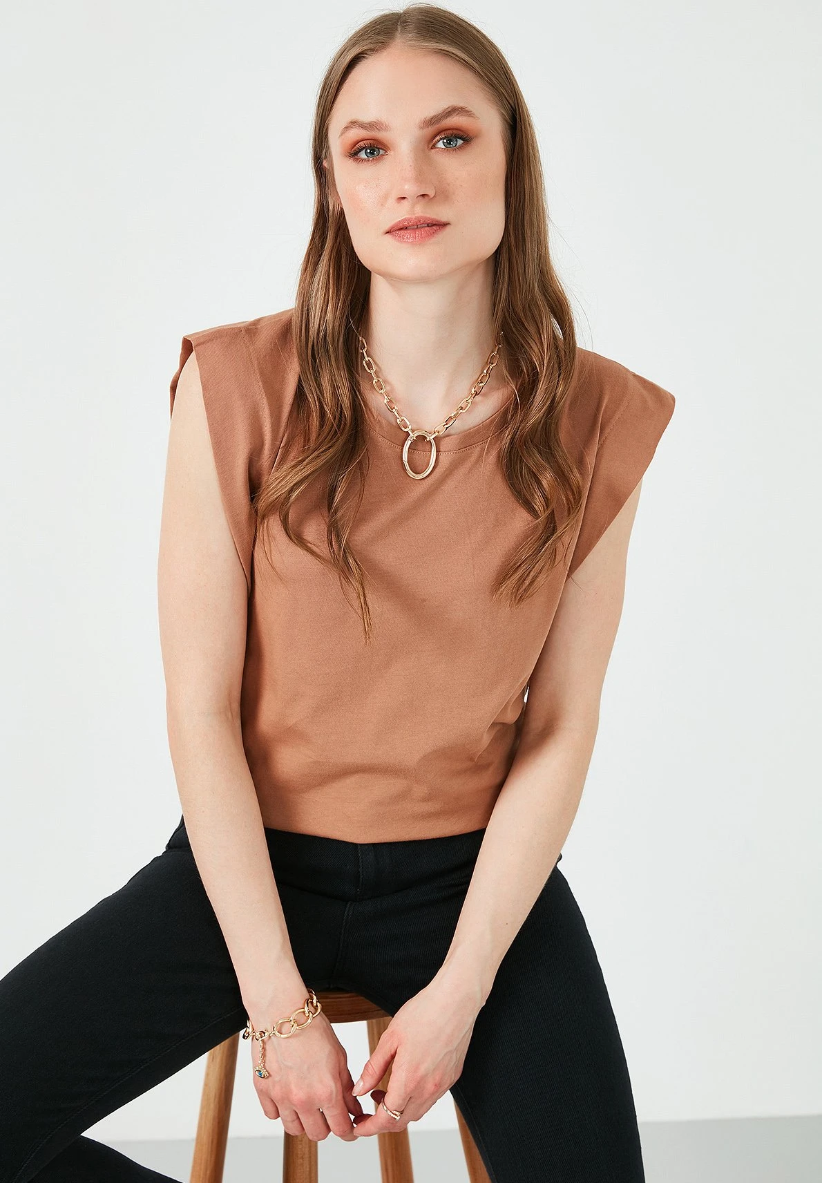 LELA Crew Neck - Camiseta Básica - Snuff Coloured - Imagen 4