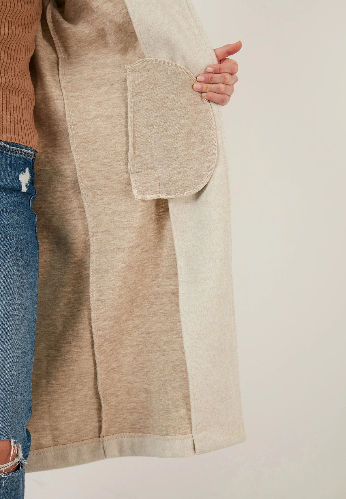 LELA Loose Fit - Abrigo Clásico - Light Mink - Imagen 4