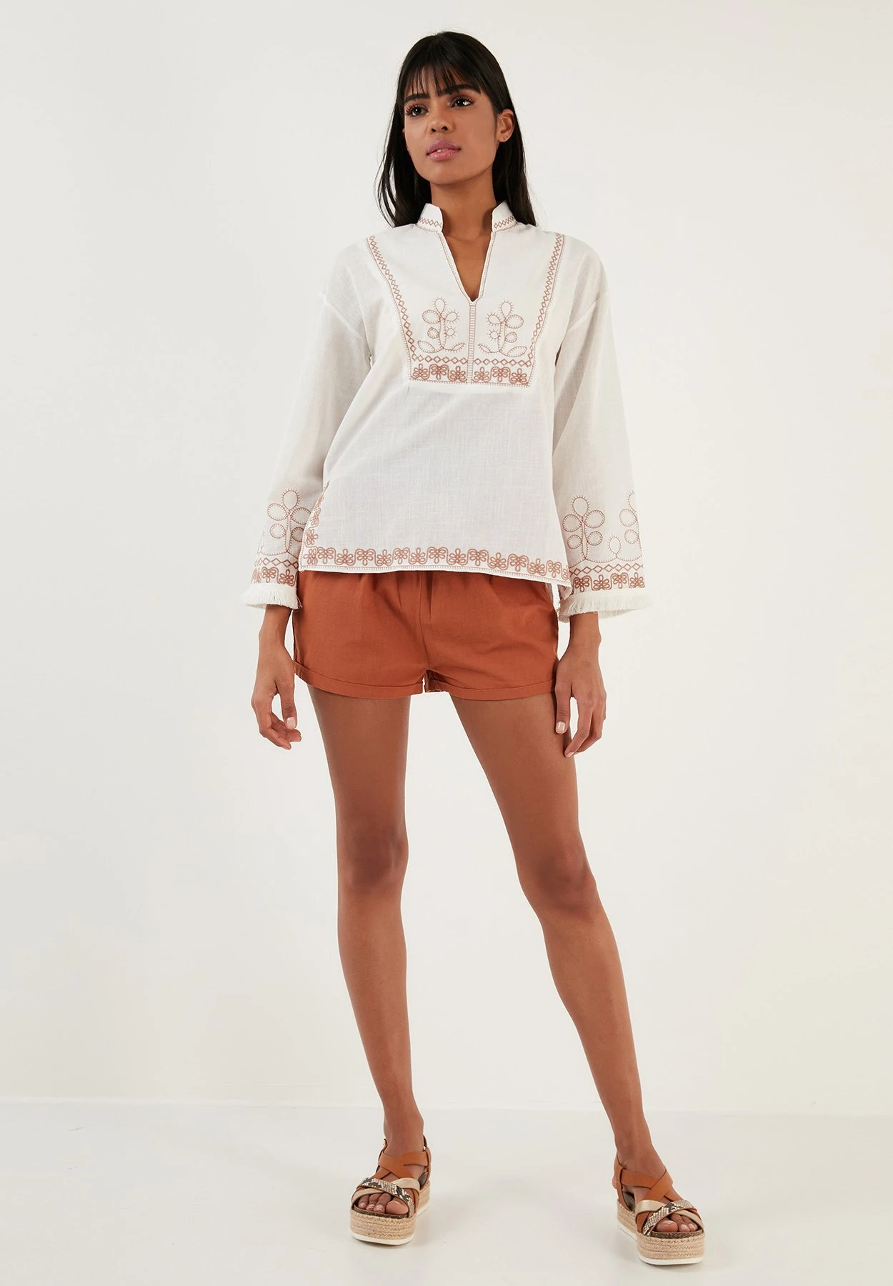 LELA Regular Fit - Blusa - Ecru Camel - Imagen 2