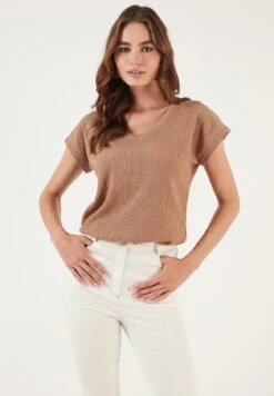 LELA Regular Fit - Blusa - Camel