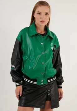 LELA Loose Fit - Chaqueta De Cuero Sintético - Benetton Color