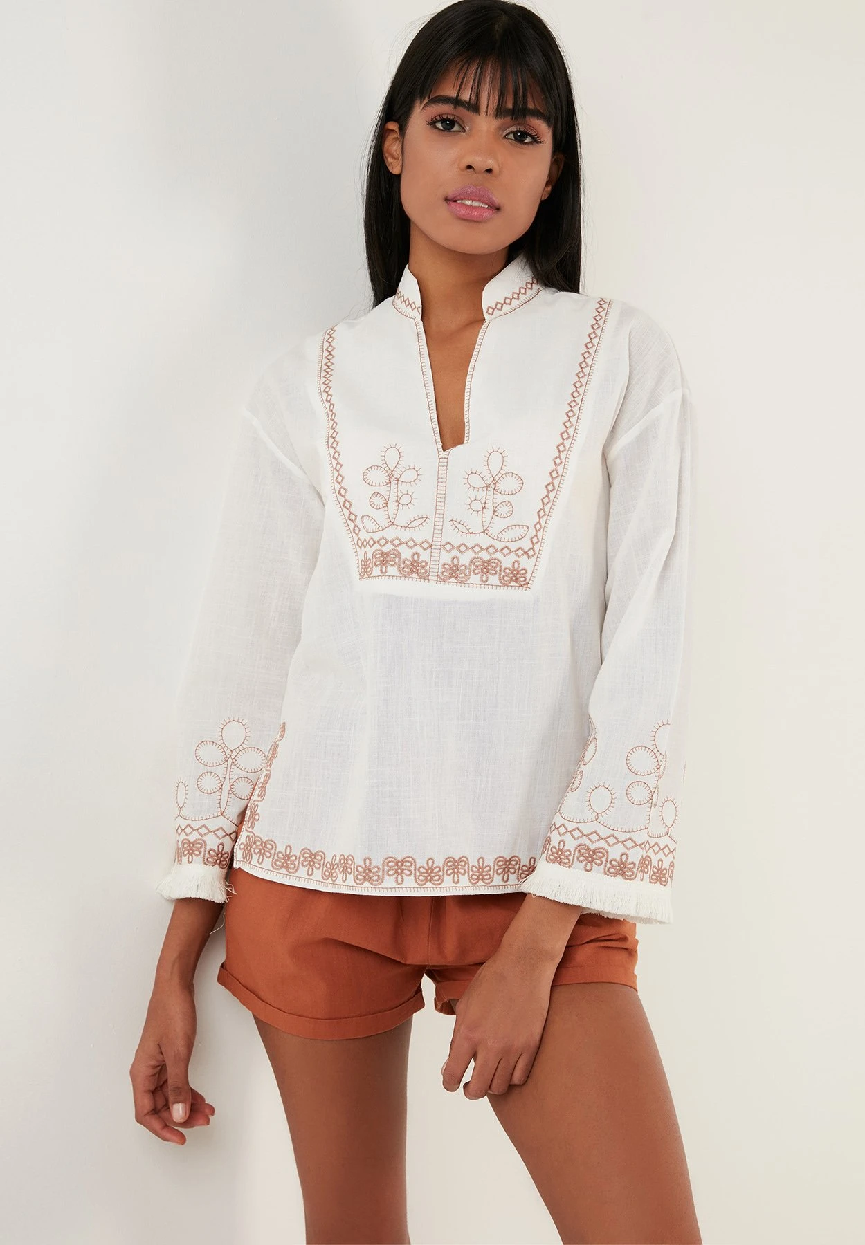 LELA Regular Fit - Blusa - Ecru Camel