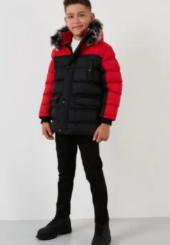 LELA Regular Fit - Abrigo De Invierno - Red-Black