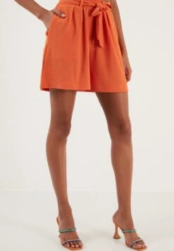 LELA Regular Fit - Shorts - Orange