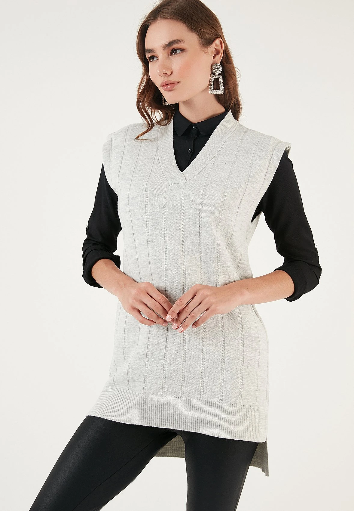 LELA Regular Fit - Camiseta Básica - Snow Grey - Imagen 4