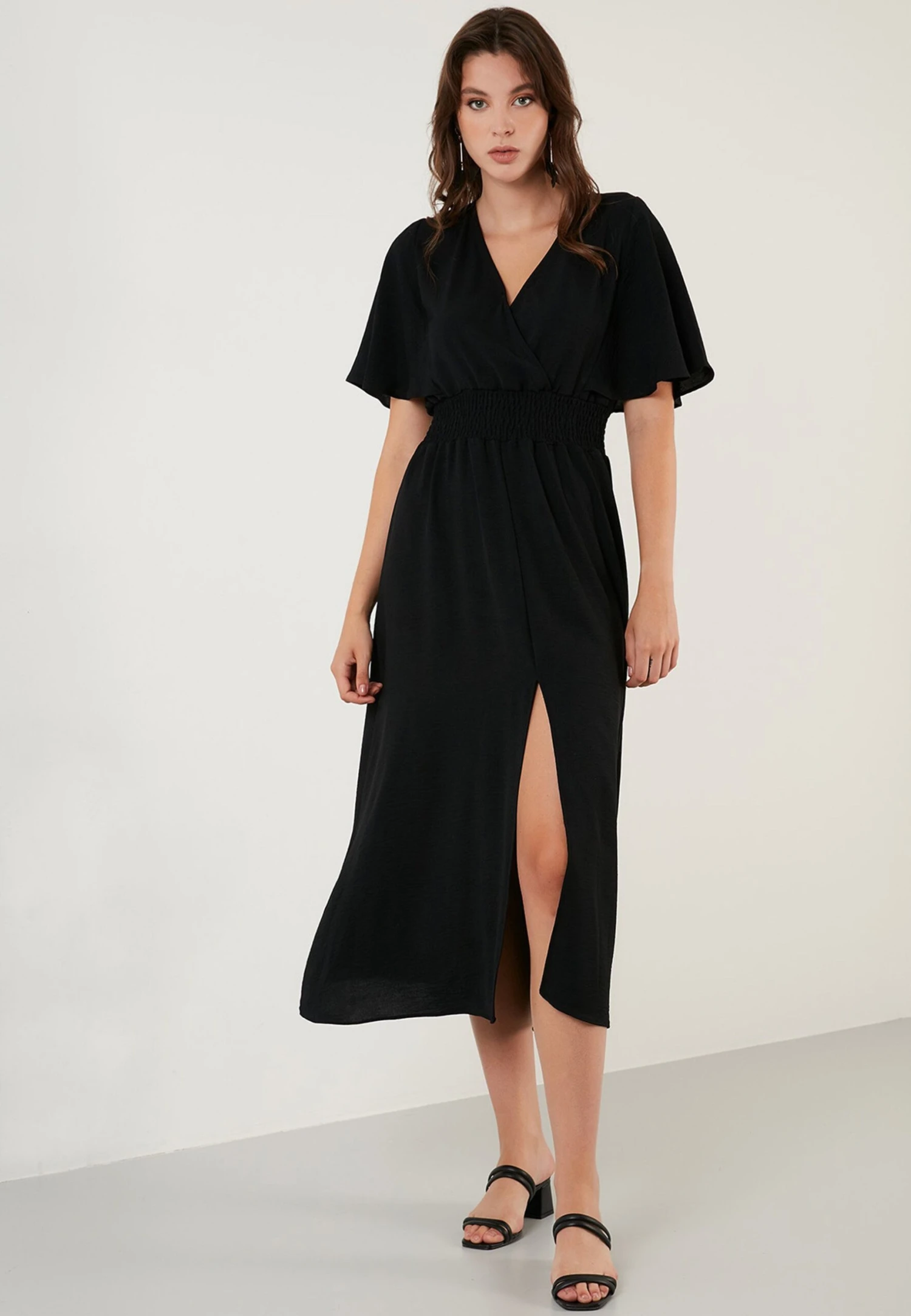 LELA Regular Fit - Vestido Informal - Black - Imagen 4