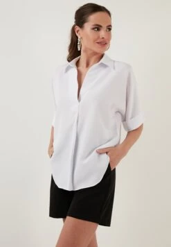 LELA Loose Fit - Blusa - White