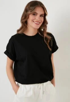 LELA Crew Neck- Camiseta Básica - Black