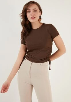 LELA Slim Fit - Blusa - Brown