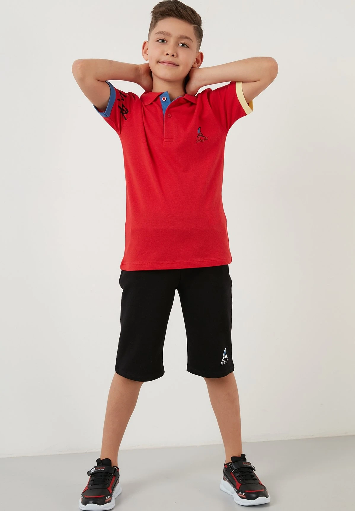 LELA Regular Fit - Shorts - Red - Imagen 2