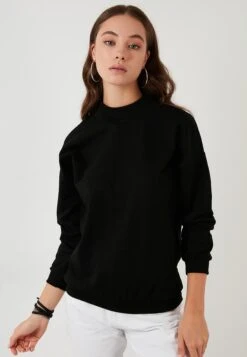 LELA Regular Fit - Sudadera - Black
