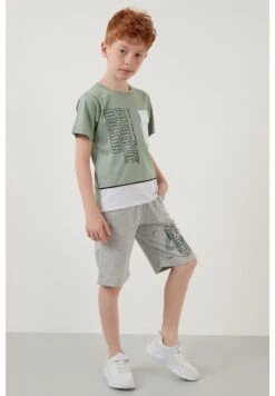 LELA Regular Fit Shorts And T-Shirt - Chándal - Sea Green