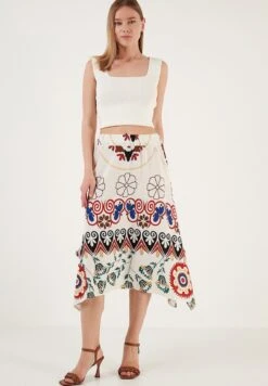 LELA Regular Fit - Falda Acampanada - Bone White