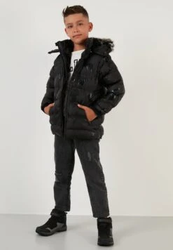 LELA Abrigo De Invierno - Black