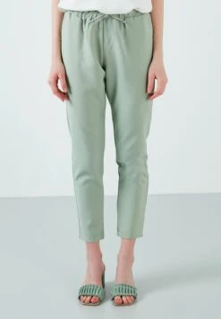 LELA Regular Fit - Pantalones - Mint