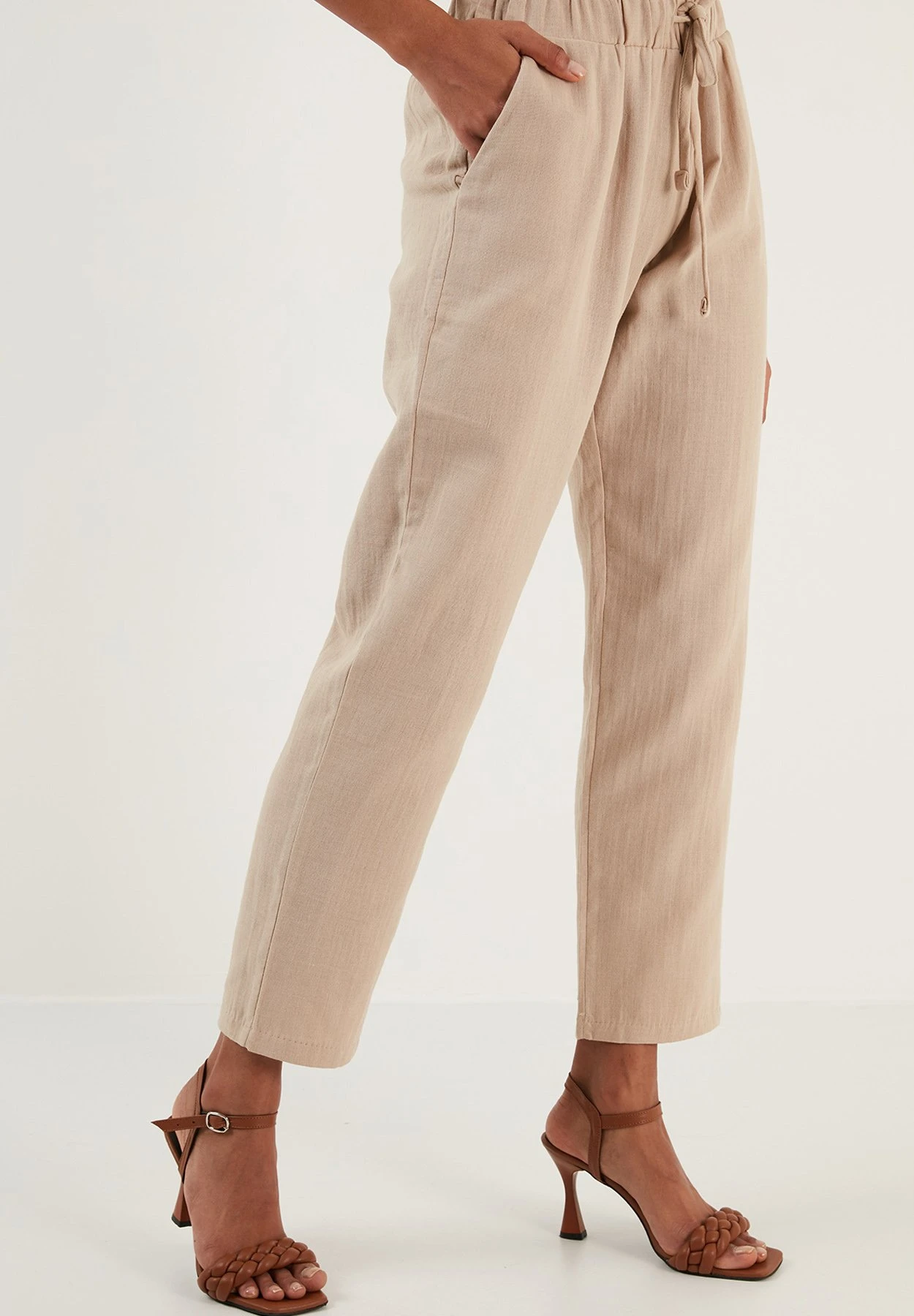 LELA Regular Fit - Pantalones Deportivos - Mink - Imagen 6