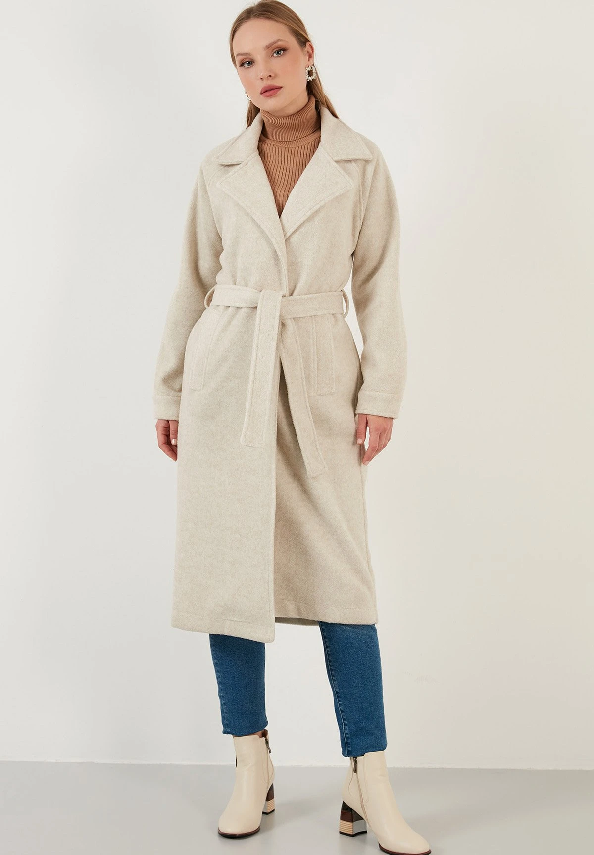 LELA Loose Fit - Abrigo Clásico - Light Mink - Imagen 5